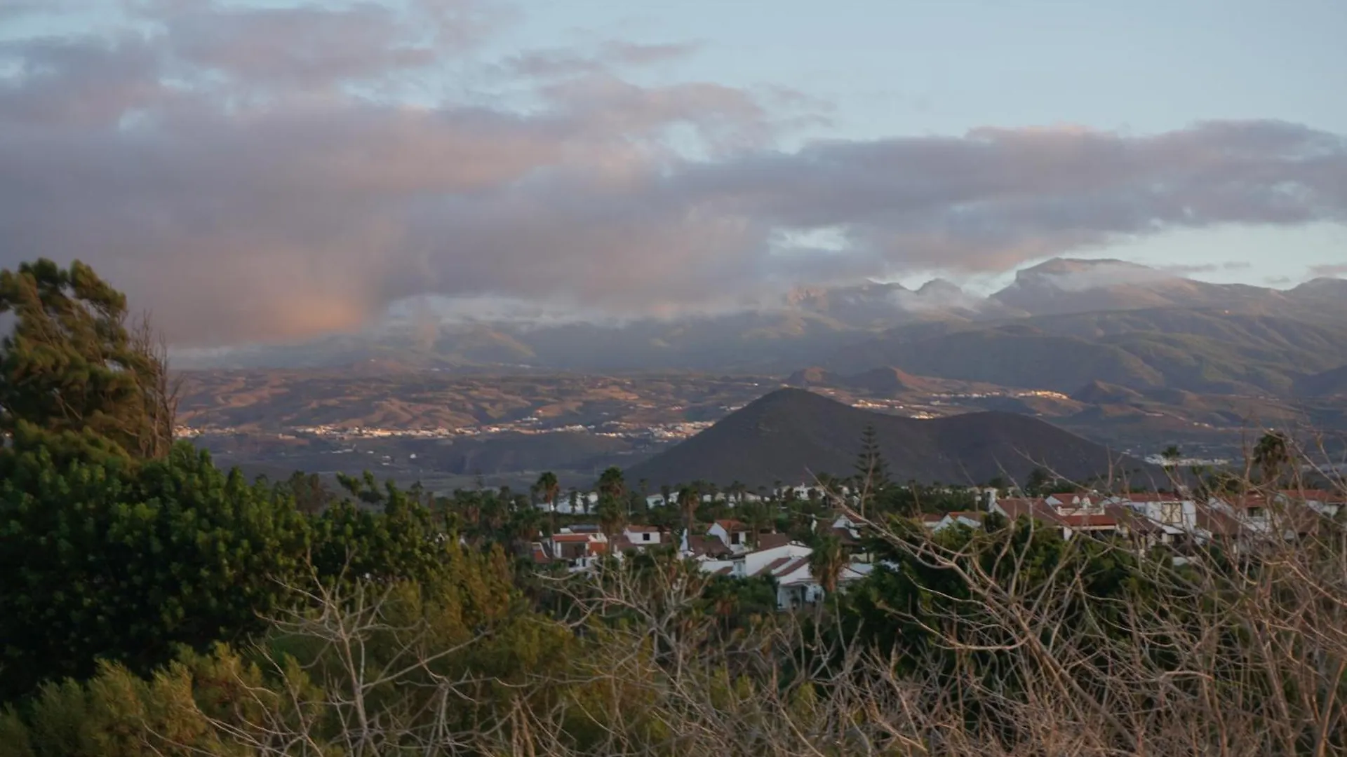 Golf Del Sur Apartment - Magnificent Panorama Of The Ocean, El Teide, And Montana Roja San Miguel de Abona