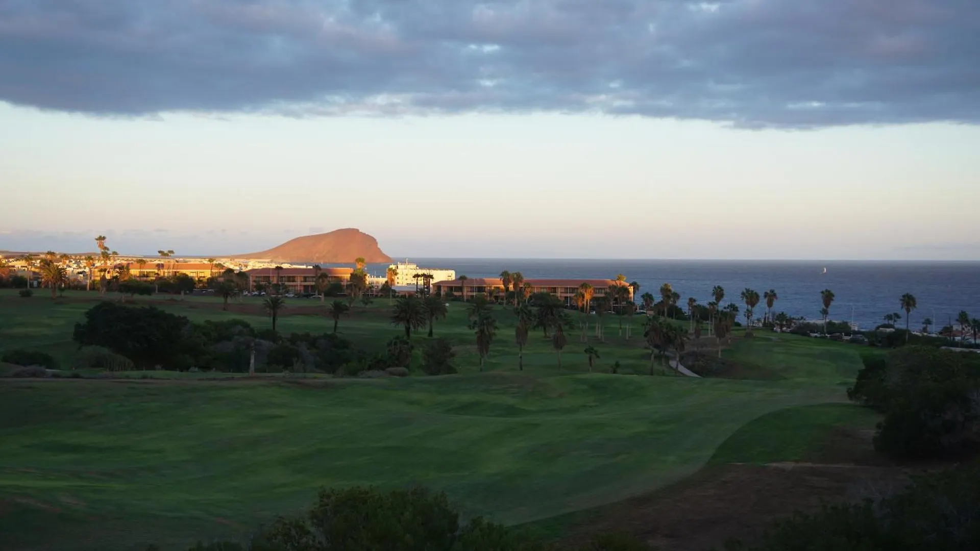 Golf Del Sur Apartment - Magnificent Panorama Of The Ocean, El Teide, And Montana Roja San Miguel de Abona